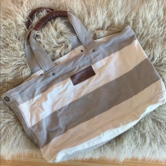 abercrombie beach bag